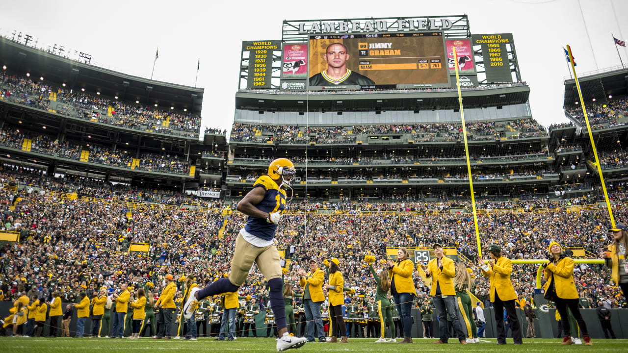 Green Bay Packers - The Gameday program cover at Lambeau Field for