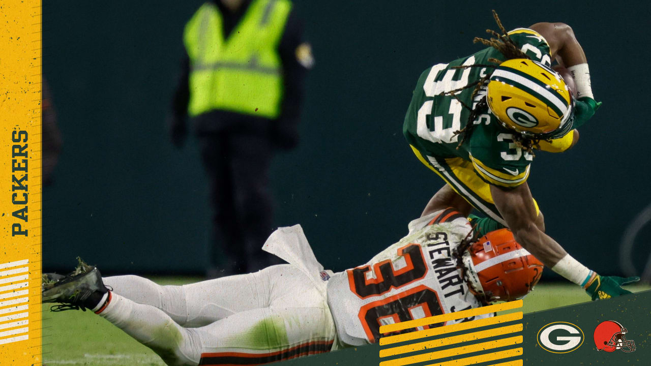 Rodgers breaks record, Packers grab four interceptions in Christmas Day win  over Browns