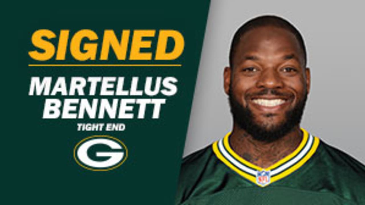 Patriots acquire TE Martellus Bennett from Bears for two draft picks