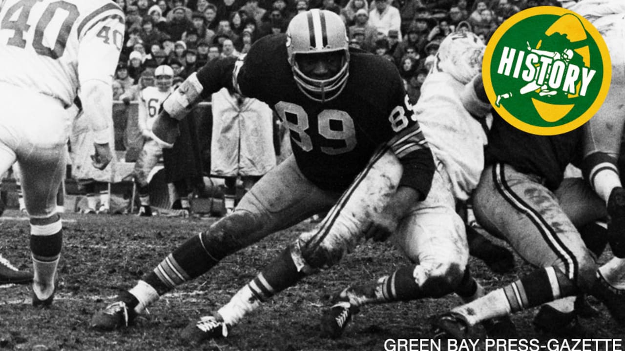 Green Bay Packers: Titletown's Top 10 Linebackers of All Time