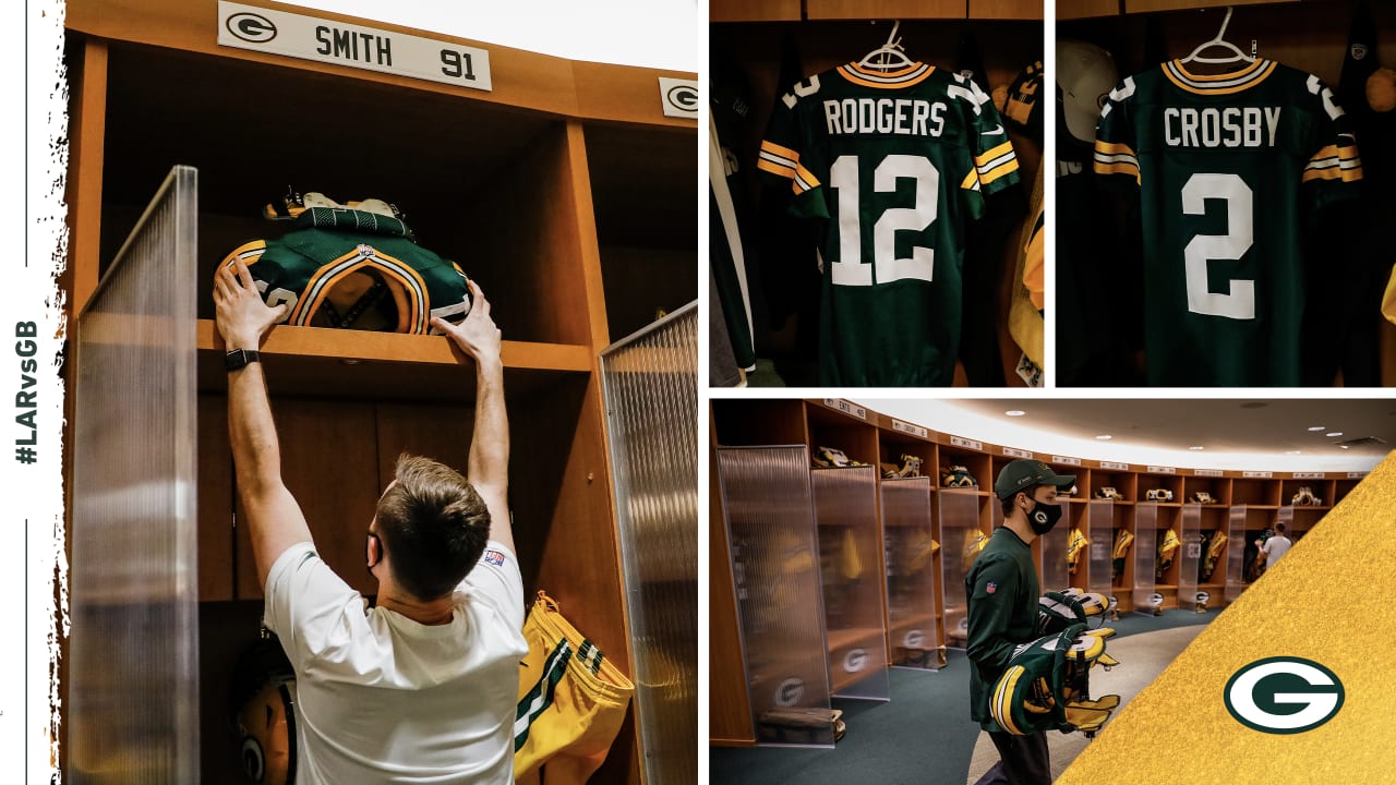 Behind the scenes: Inside Green Bay's locker room