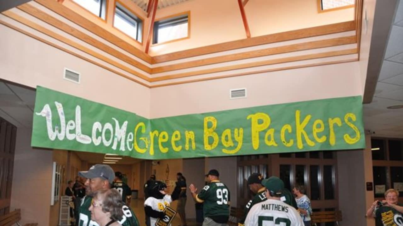 Tailgate Tour EwenTrout Creek School