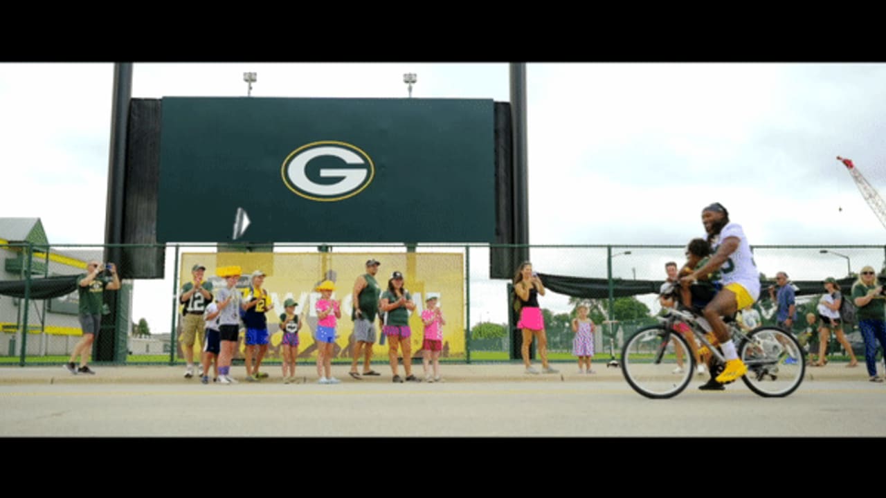 Green Bay Packers fans come from near and far to kick off training camp