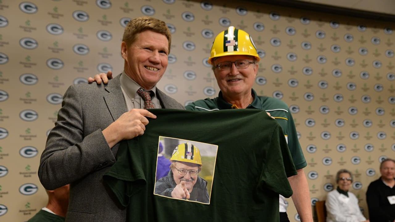 Packers induct newest member of FAN Hall of Fame