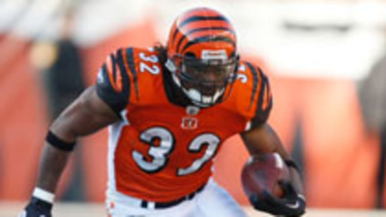 Packers sign RB Cedric Benson