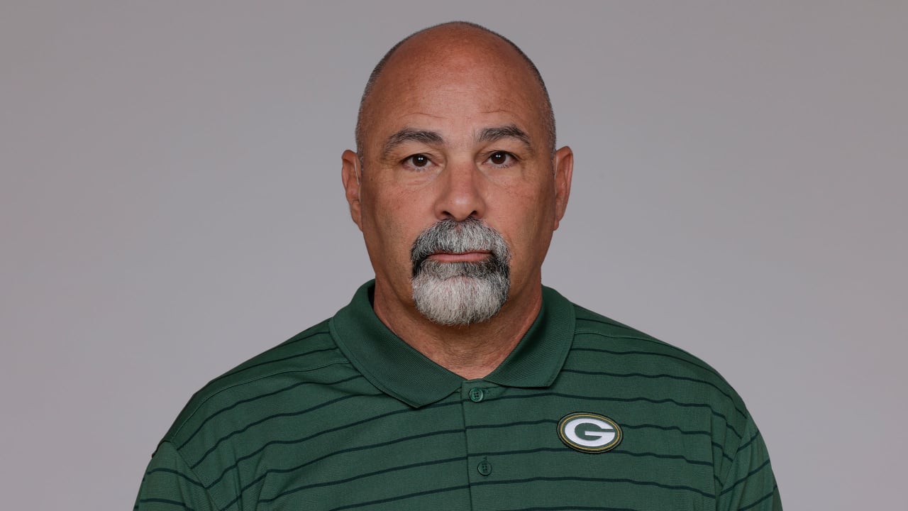 Rich Bisaccia still coaches the special teams roster