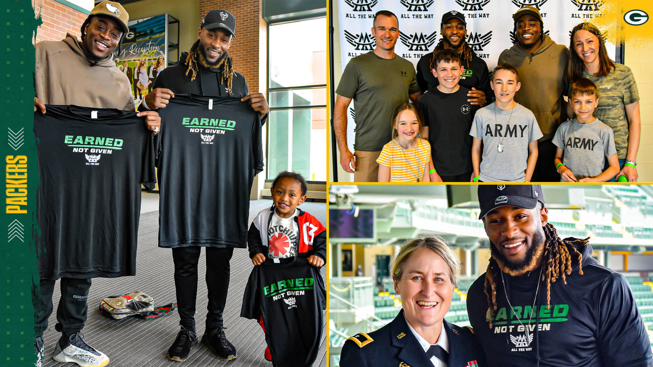 Military families meet Packers' Jones, shop for free at Ashwaubenon store