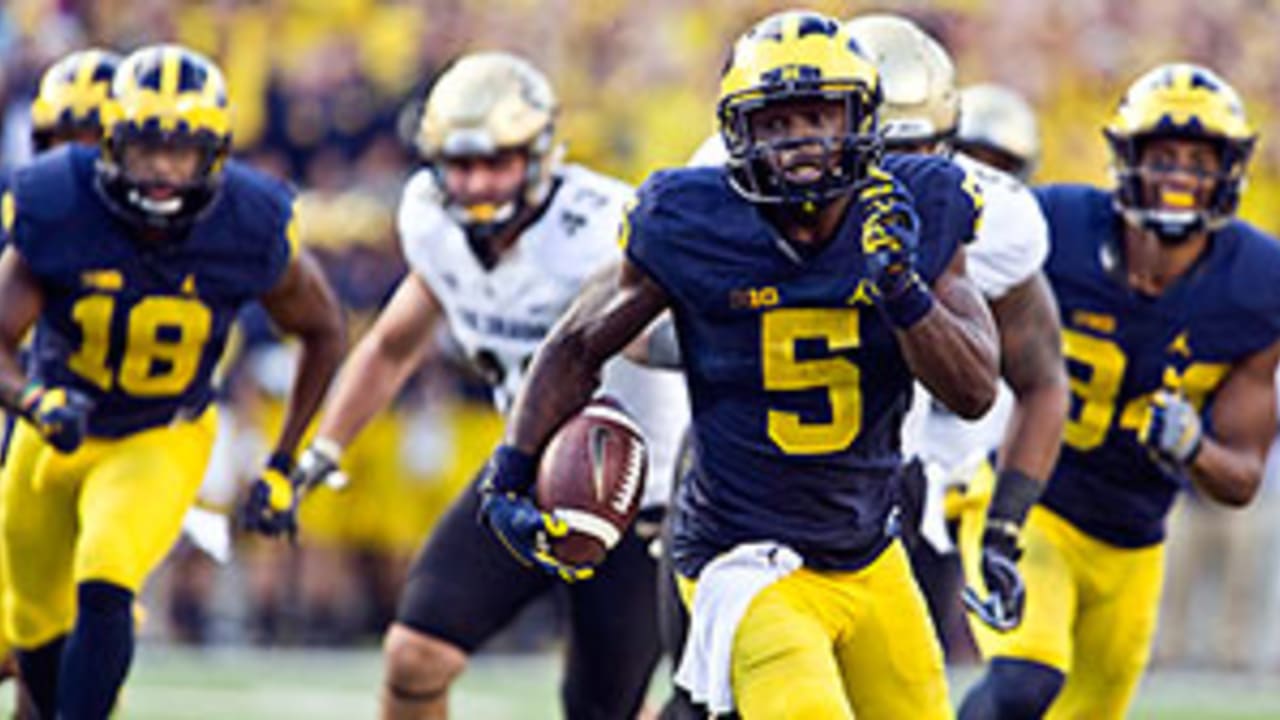 Patriots sign safety Jabrill Peppers, former Heisman finalist