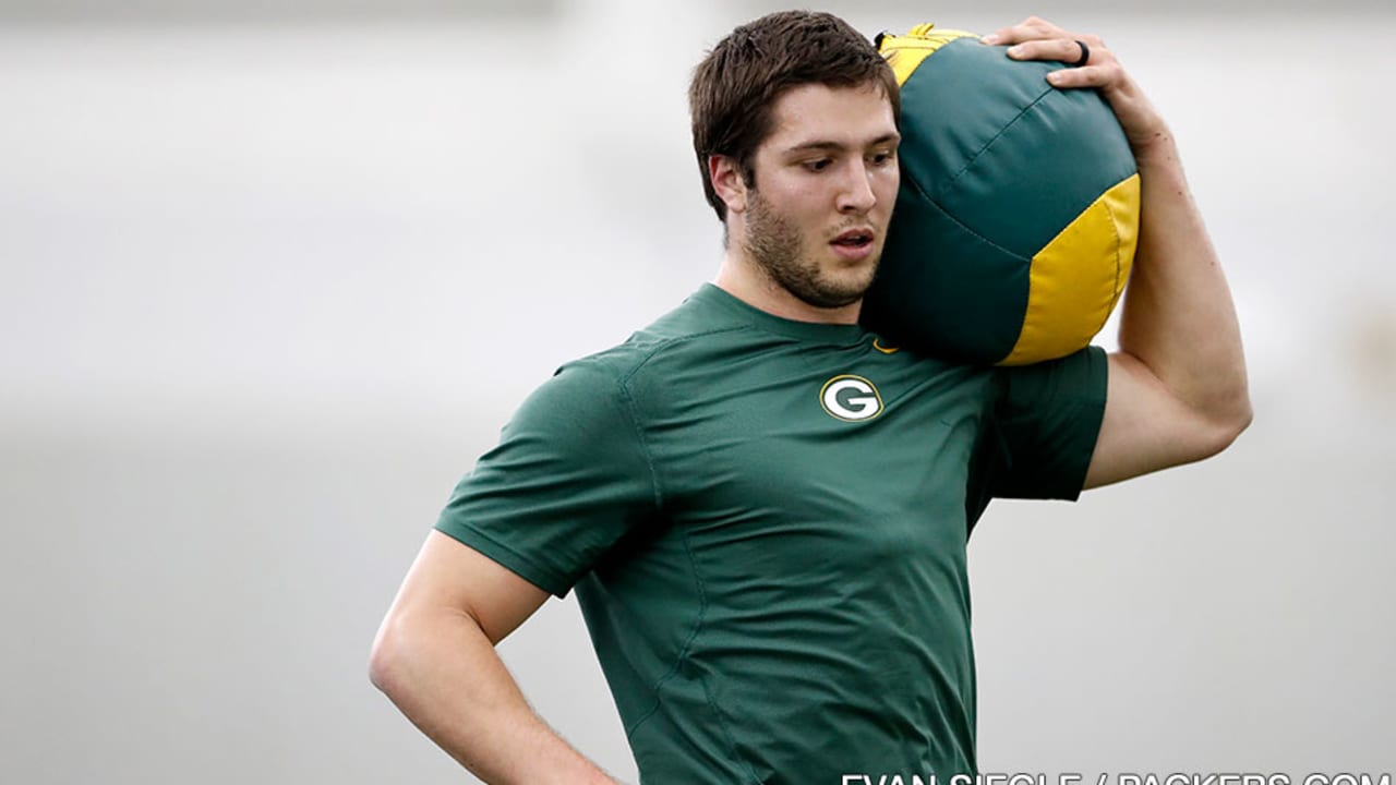 Kyler Fackrell thriving as of late, providing Green Bay with much-needed  edge pressure, NFL News, Rankings and Statistics