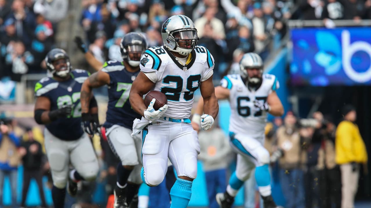 Thanksgiving Throwback: Panthers roll Cowboys in 2015