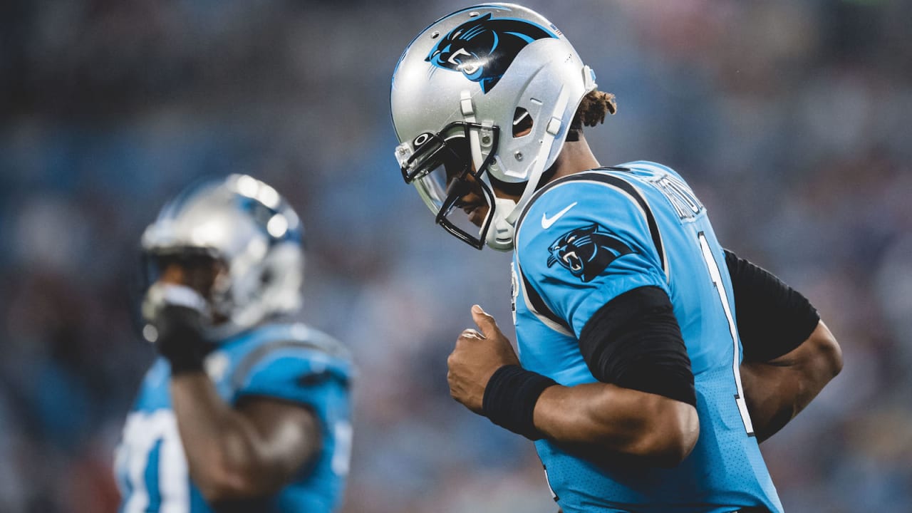 Cam Newton and the Carolina Panthers Pose for Fantastic Photo on the  Sideline