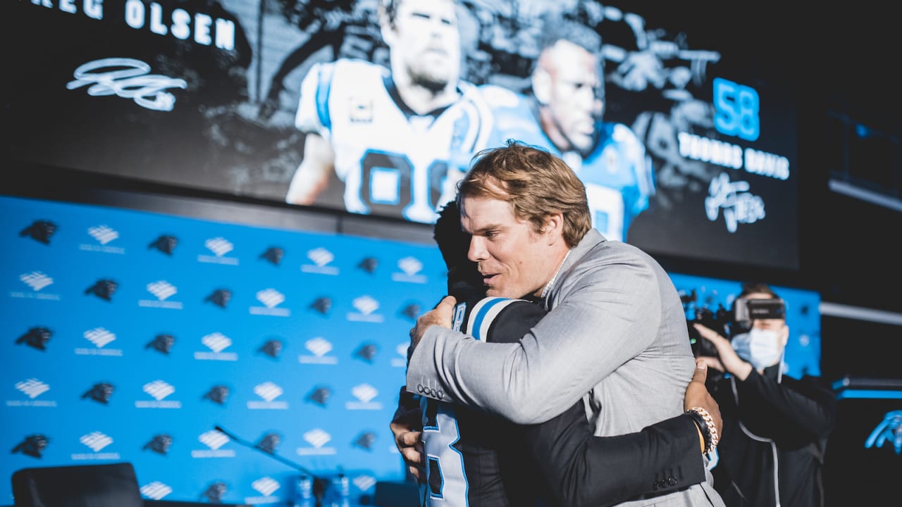 Thomas Davis, Greg Olsen to officially retire as Carolina Panthers in  special ceremony