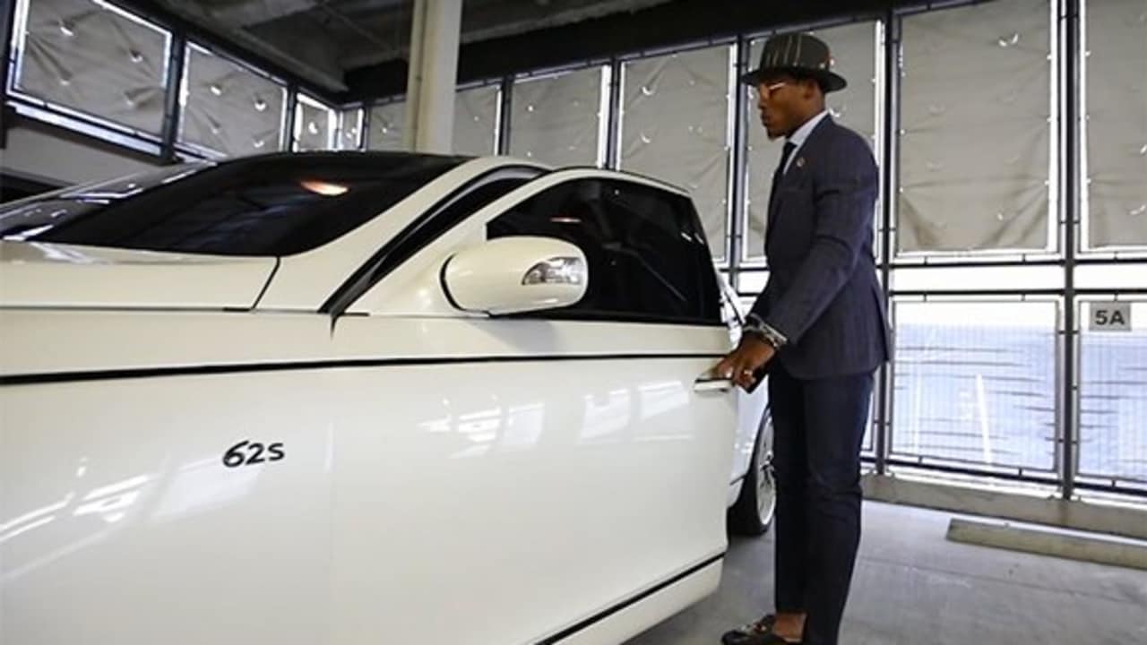  Cam  Newton  arrives in style for 2022 home  opener against 