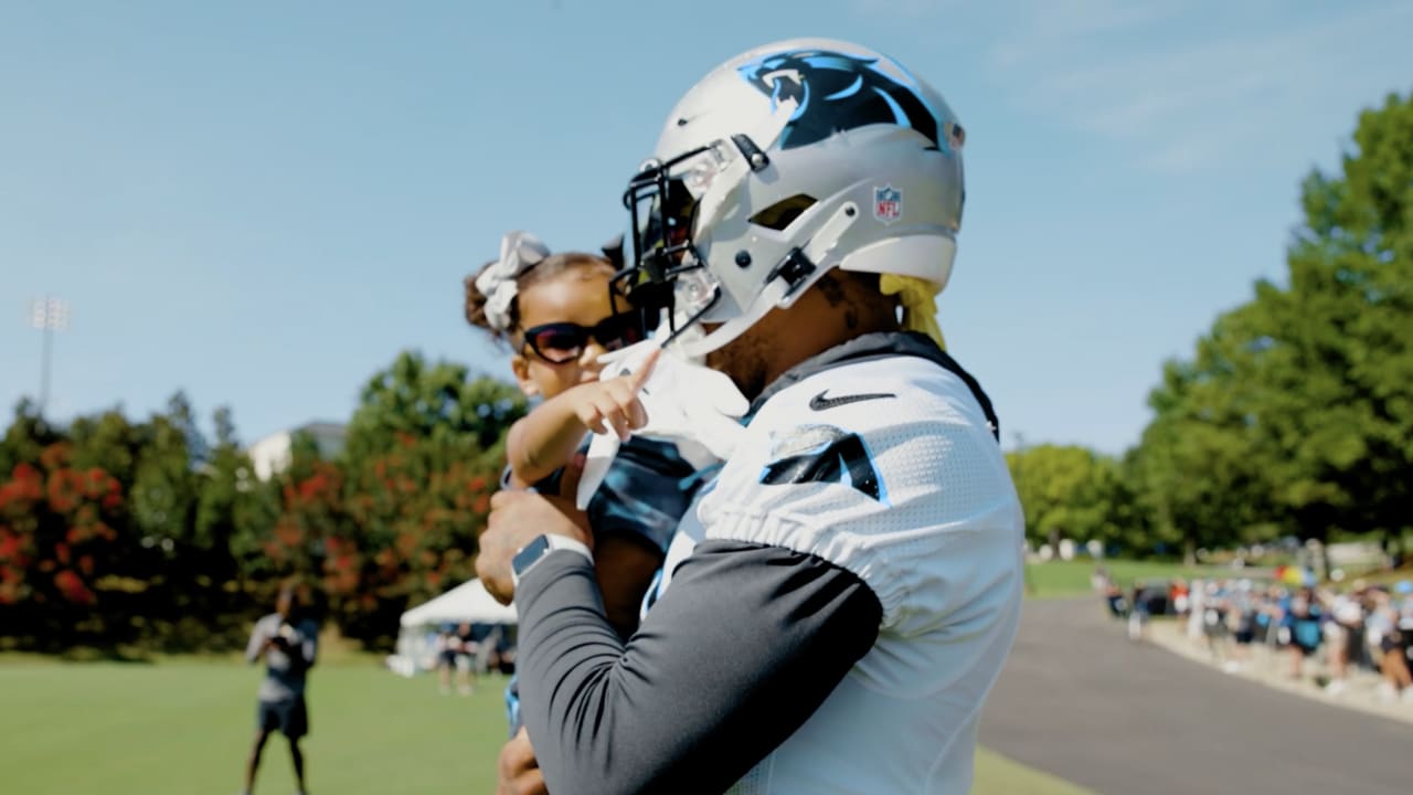 Best of Social: Pre-practice hugs