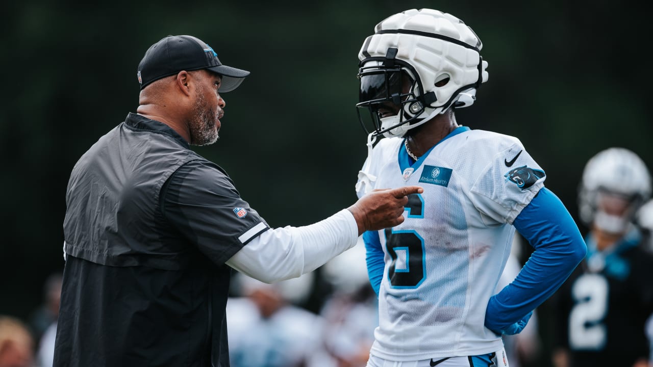 Miles Sanders bringing juice to offense, and also leadership