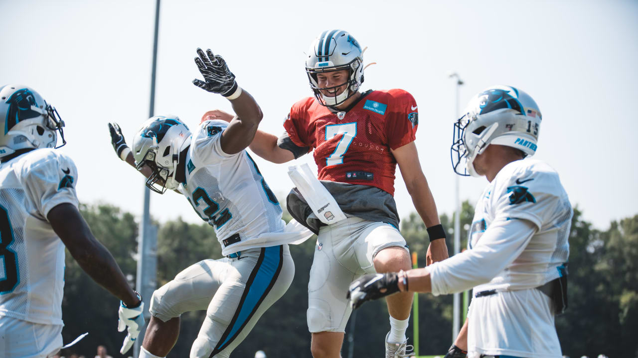 Carolina Panthers' Gerald McCoy (93) runs a drill during practice at the  NFL football team's training camp in Spartanburg, S.C., Monday, July 29,  2019. (AP Photo/Chuck Burton Stock Photo - Alamy