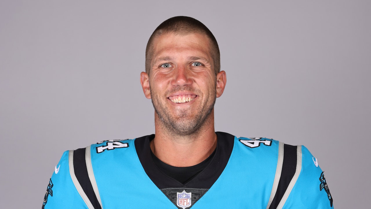 Carolina Panthers long snapper J.J. Jansen (44) runs off the field after an  NFL football game against the New York Giants, Sunday, Oct. 24, 2021, in  East Rutherford, N.J. (AP Photo/Adam Hunger