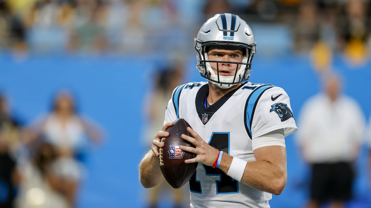 Panthers trade for quarterback Sam Darnold