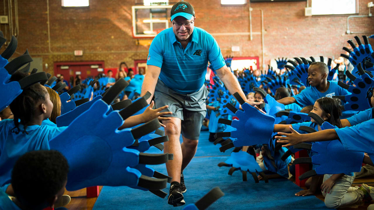 Carolina Panthers help Upstate students with back-to-school shopping spree