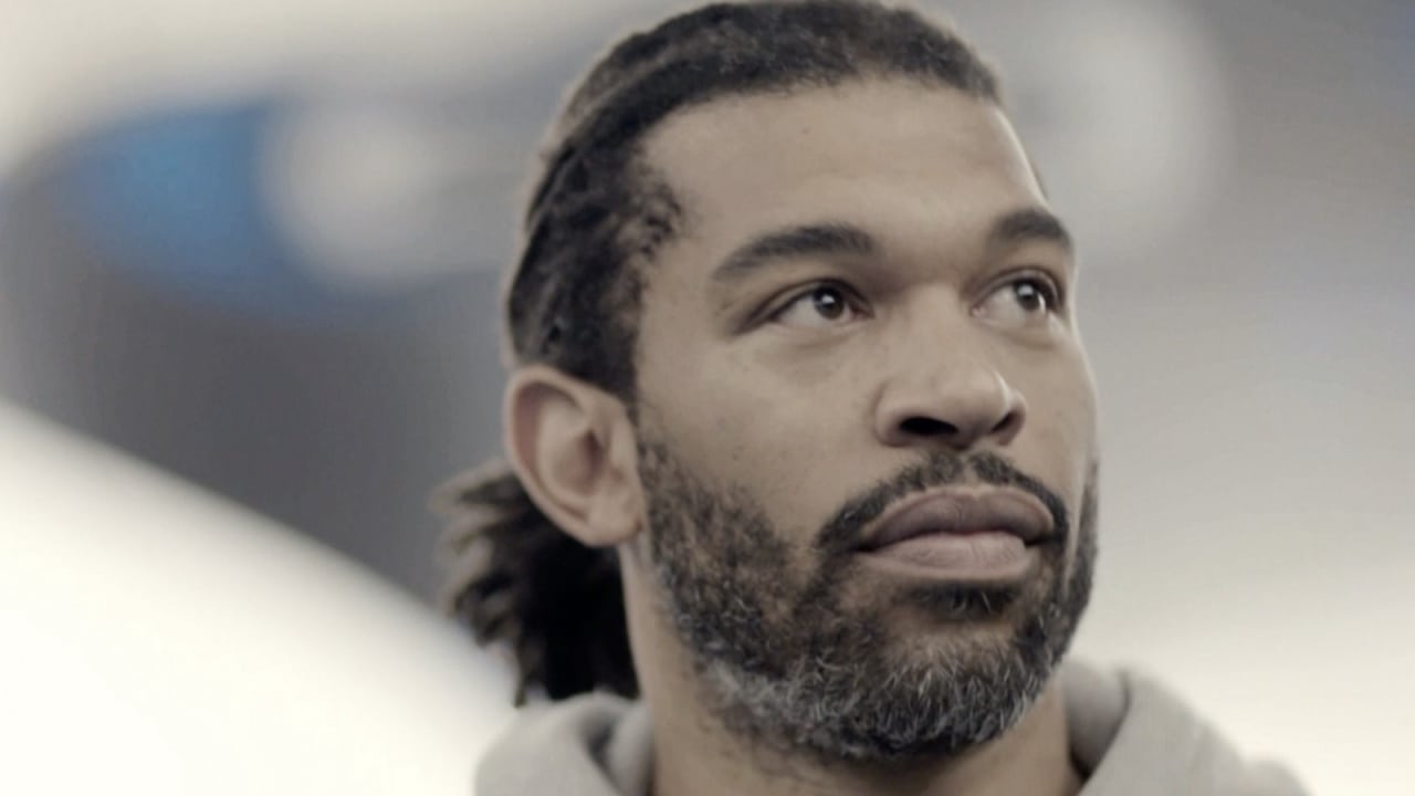 Aging Julius Peppers needs to justify hefty salary