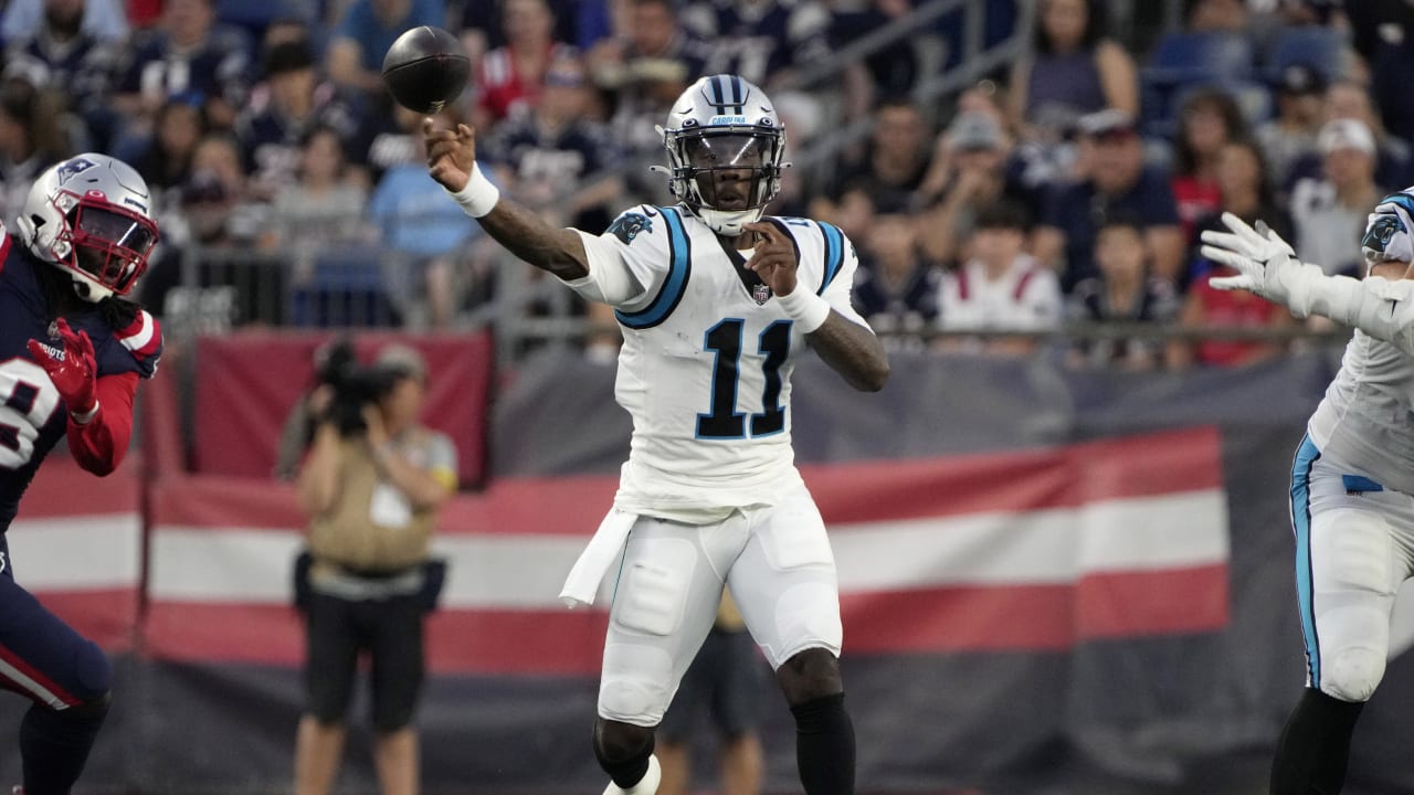 New England Patriots wide receiver Tre Nixon (82) runs the ball against the  Las Vegas Raiders during the first half of an NFL preseason football game,  Friday, Aug. 26, 2022, in Las