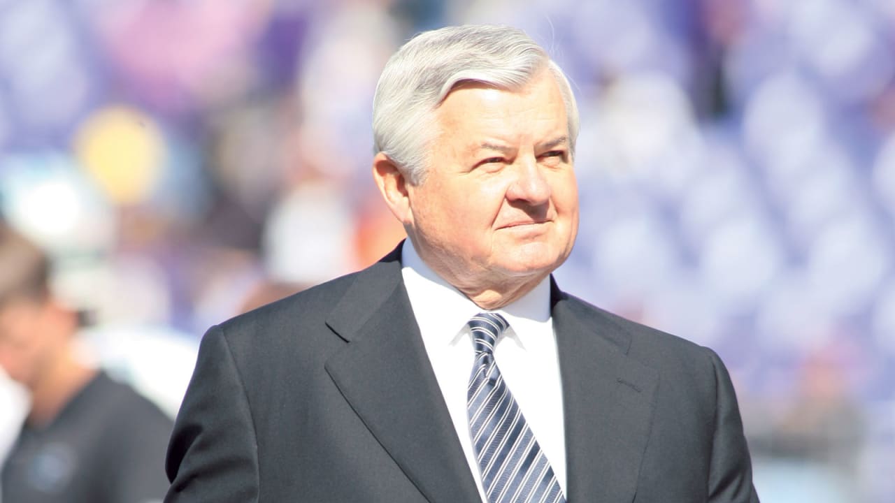 Panthers founder Jerry Richardson passes away at 86