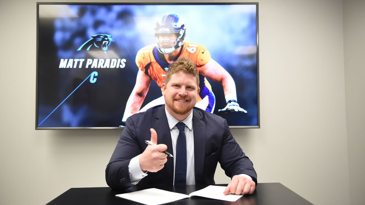 Matt Paradis signs three-year contract with Panthers