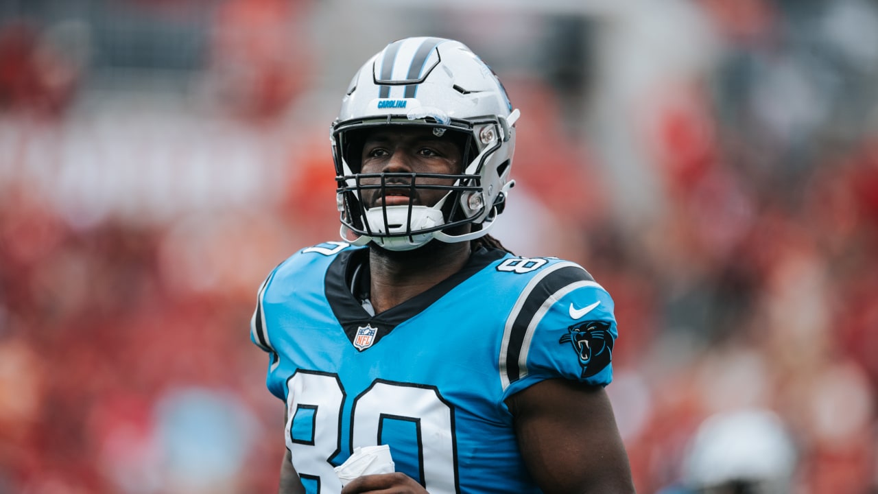 Panthers agree to terms with free agent TE Ian Thomas