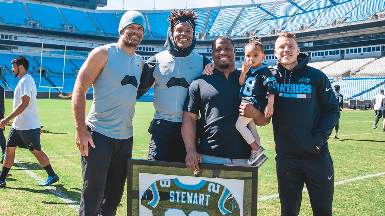 Panthers surprise Jonathan Stewart on the day he retires