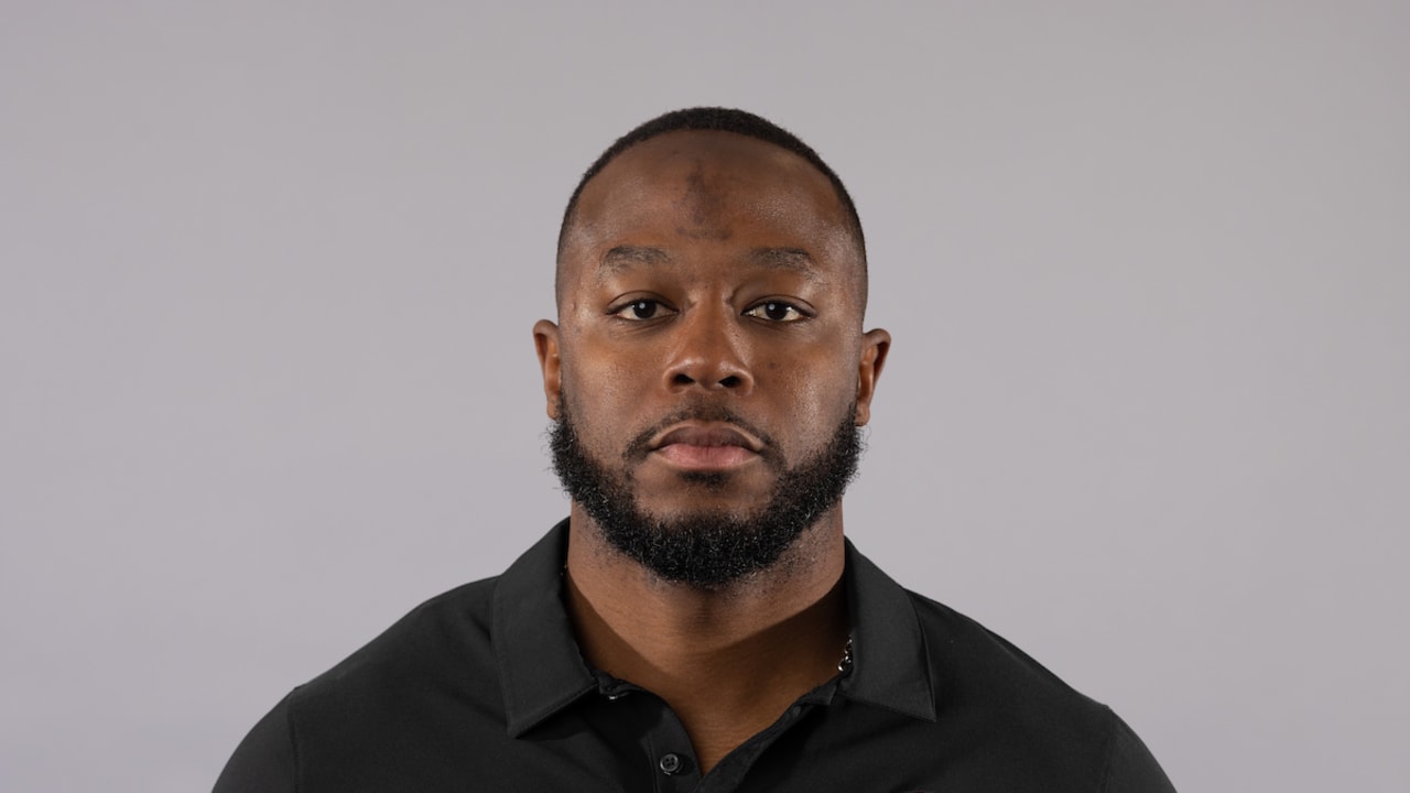 Panthers agree to terms with Thomas Brown as offensive coordinator