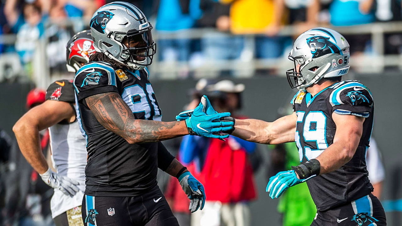 Carolina Panthers: The marvel that is Julius Peppers