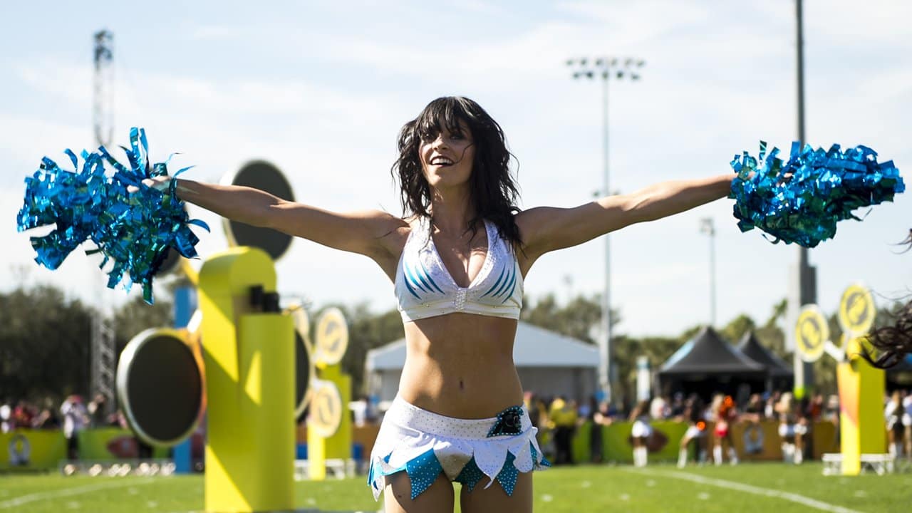 Local grad, Panthers cheerleader headed to Pro Bowl