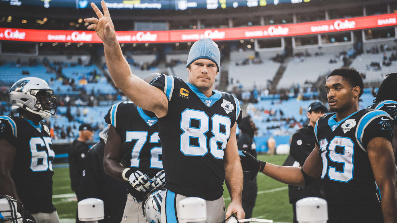 No broadcasting career yet: Ex-Panthers TE Greg Olsen signs one-year deal  with Seahawks