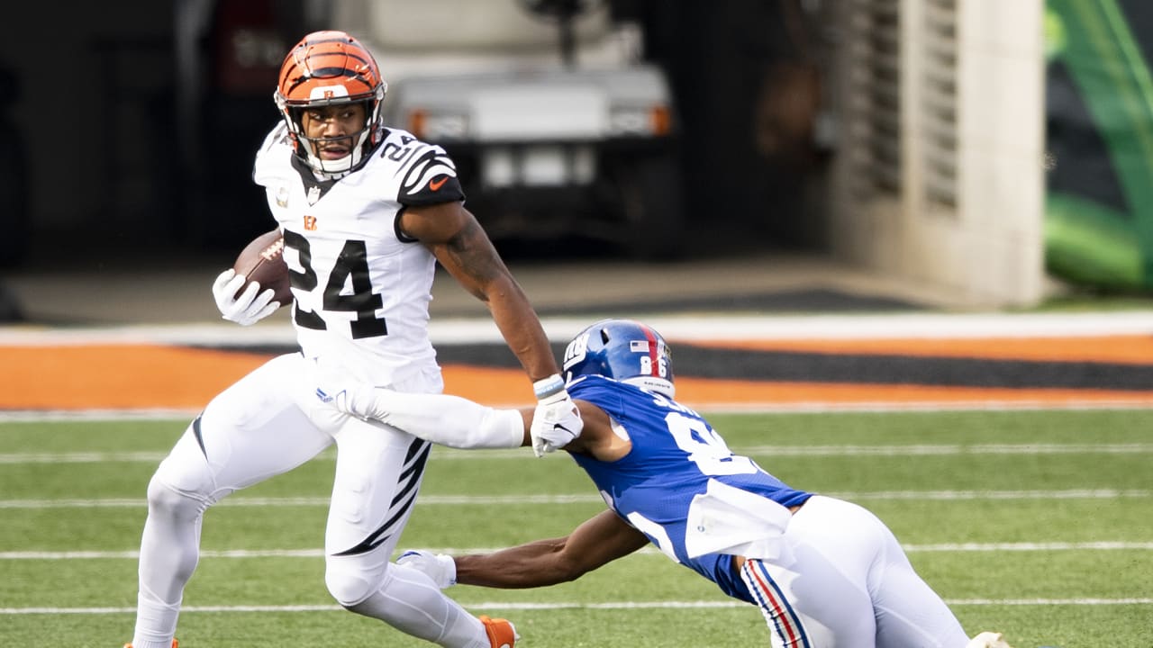 Vonn Bell on Two Inteception Performance in Bengals' Win Over Dolphins