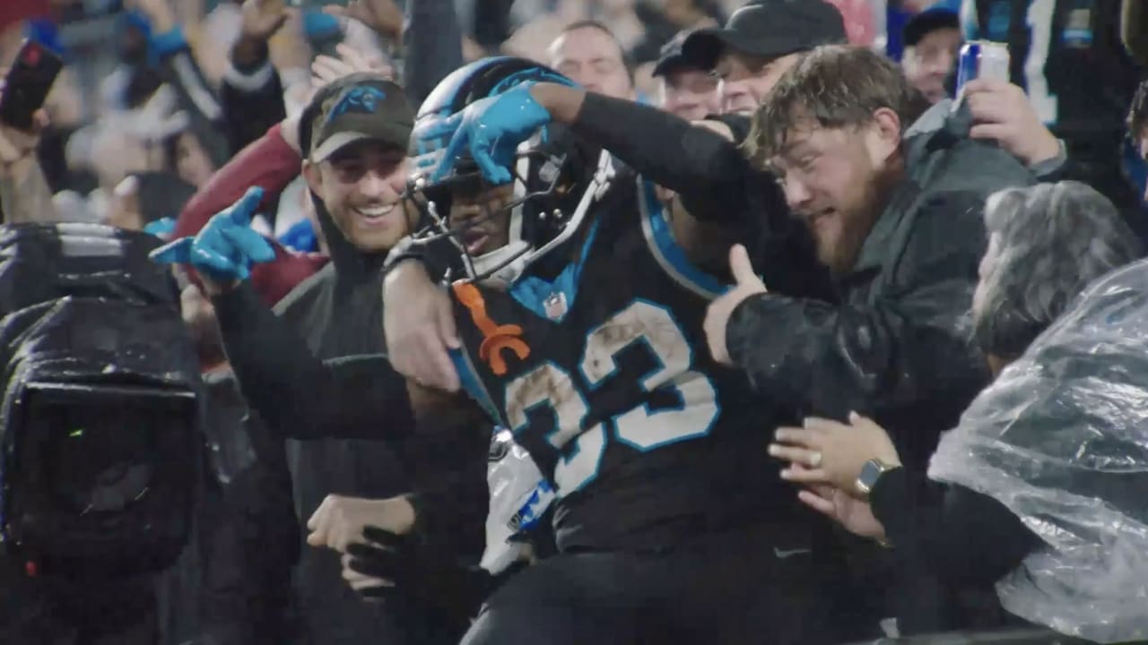 Charlotte, United States. 24th Dec, 2022. Charlotte, NC USA; Carolina  Panthers running back D'Onta Foreman (33) runs with the ball against the  Detroit Lions during an NFL game at Bank of America