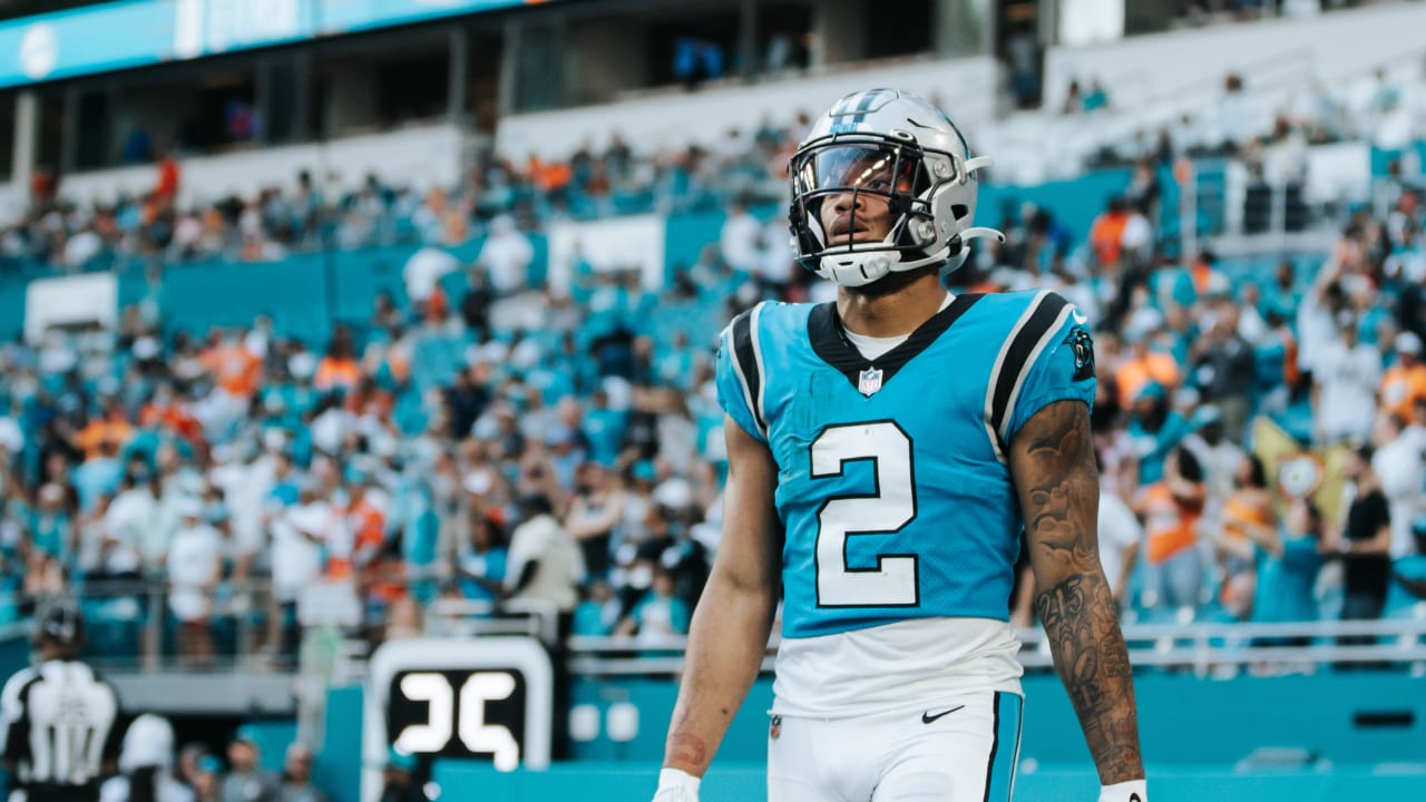 Panthers' D.J. Moore Helps Prevent Fight Between Fans in Stands