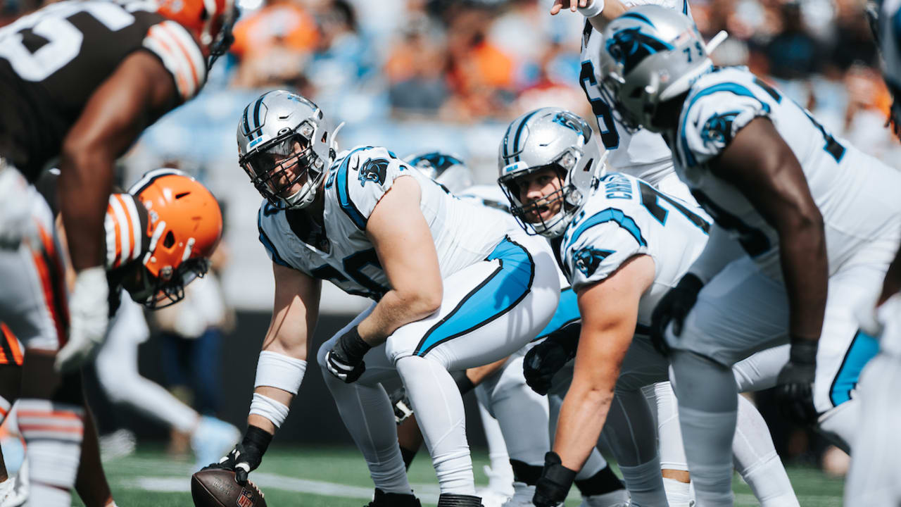 Carolina Panthers: Offensive line drops in Pro Football Focus' rankings