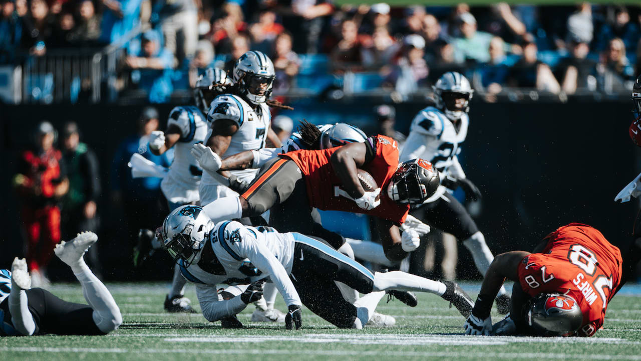 Panthers DE Brian Burns finally sacks Buccaneers QB Tom Brady