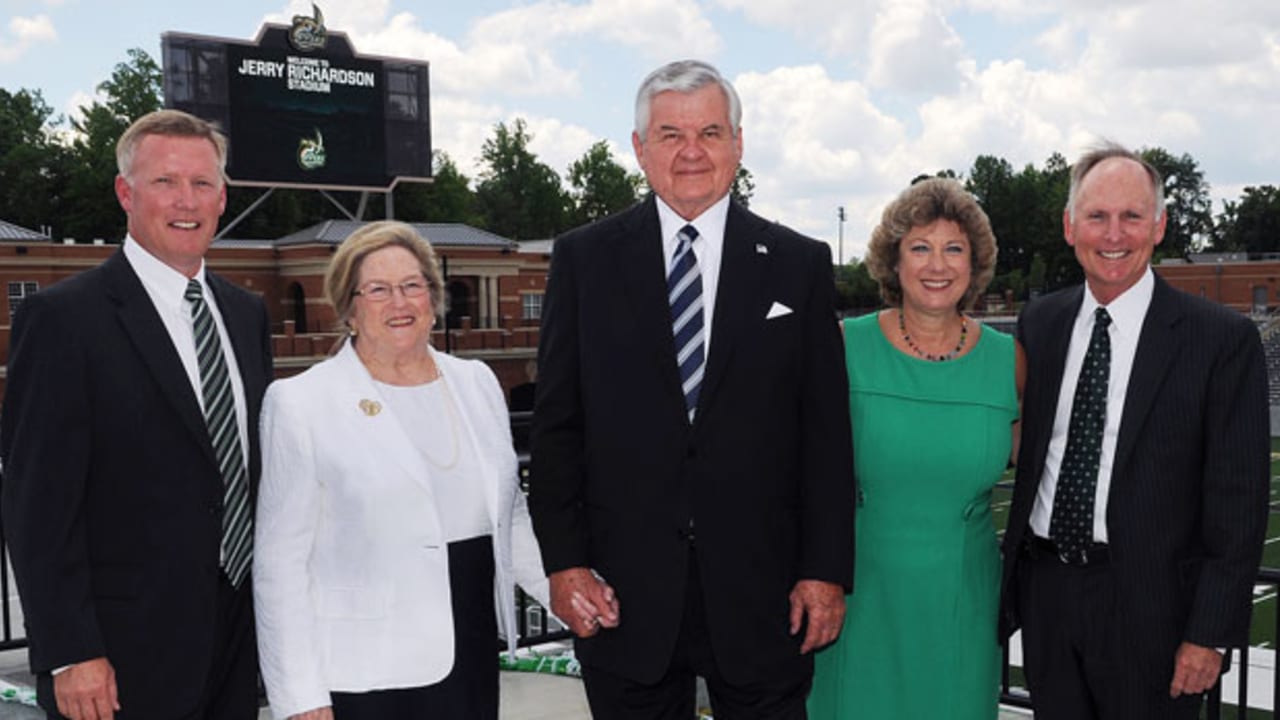 UNC Charlotte to keep Jerry Richardson name on football stadium - Charlotte  Business Journal