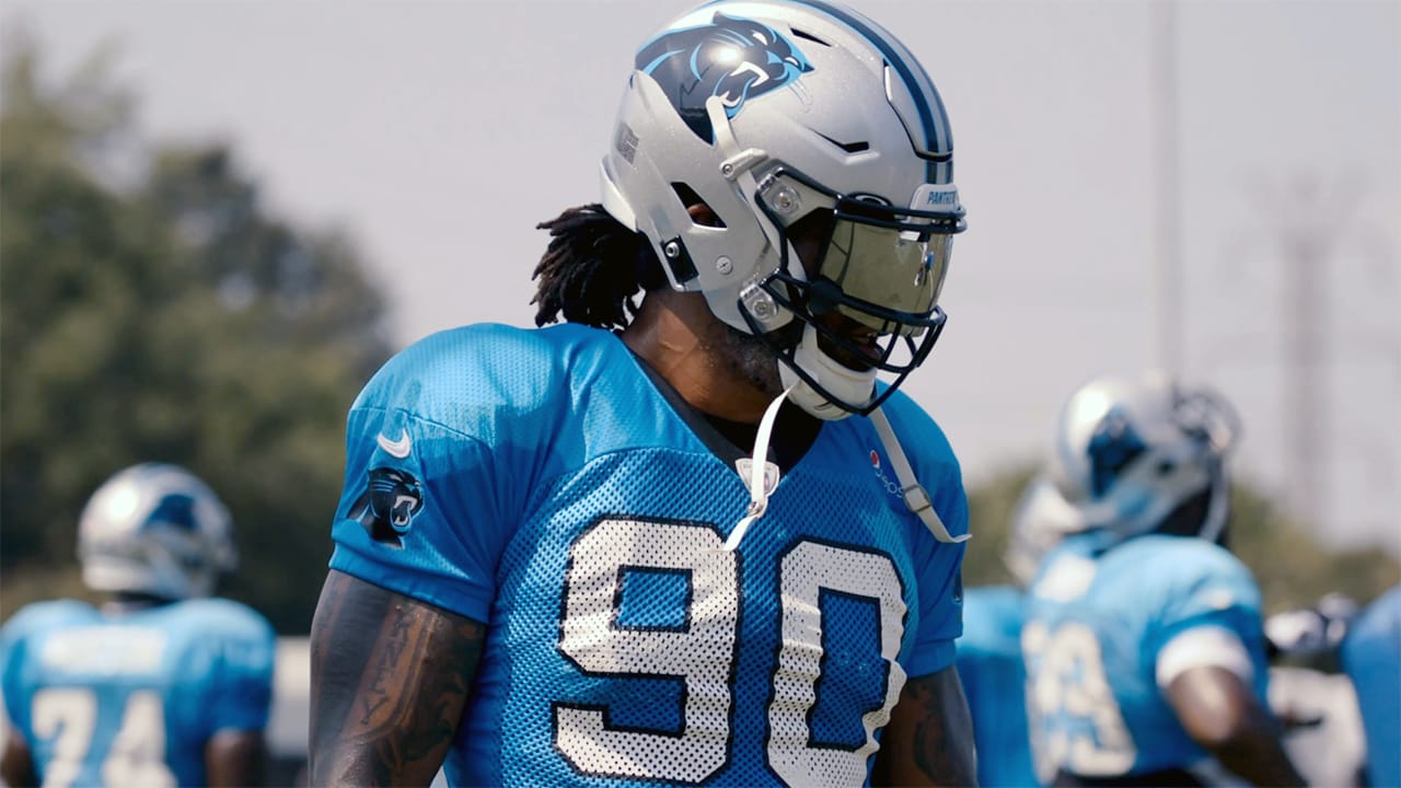 NFL, Julius Peppers returns to Carolina Panthers, 03.10.17