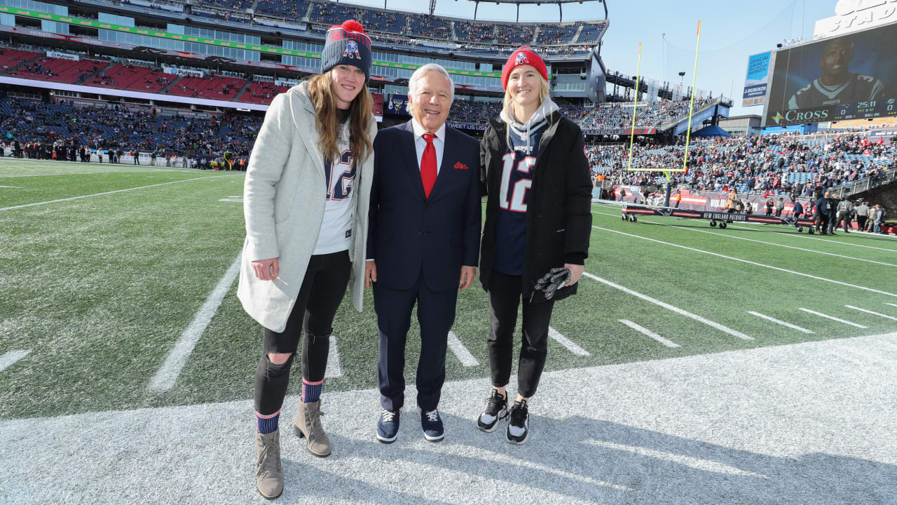 Germany's NFL fans get a treat for the first game in their country: Tom  Brady - The Boston Globe