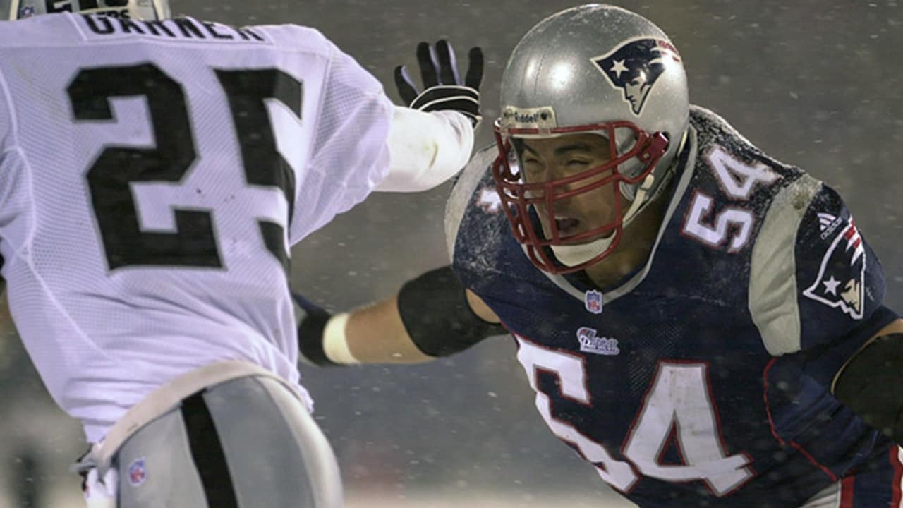 20 years ago: Patriots win Snow Bowl on clutch kicks, 'tuck rule'