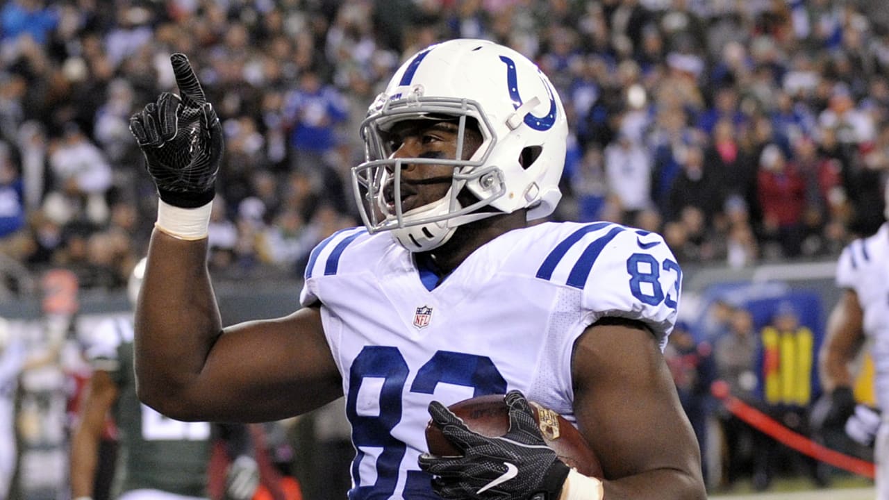 Veteran Dwayne Allen Bringing Leadership To Tight Ends Group