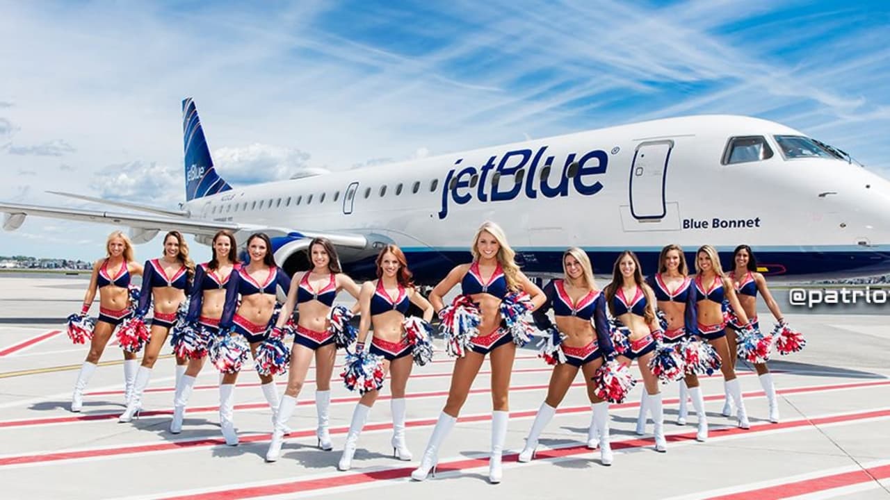 JetBlue Adds Flights So Football Fans Can Touch Down in Houston at The ...