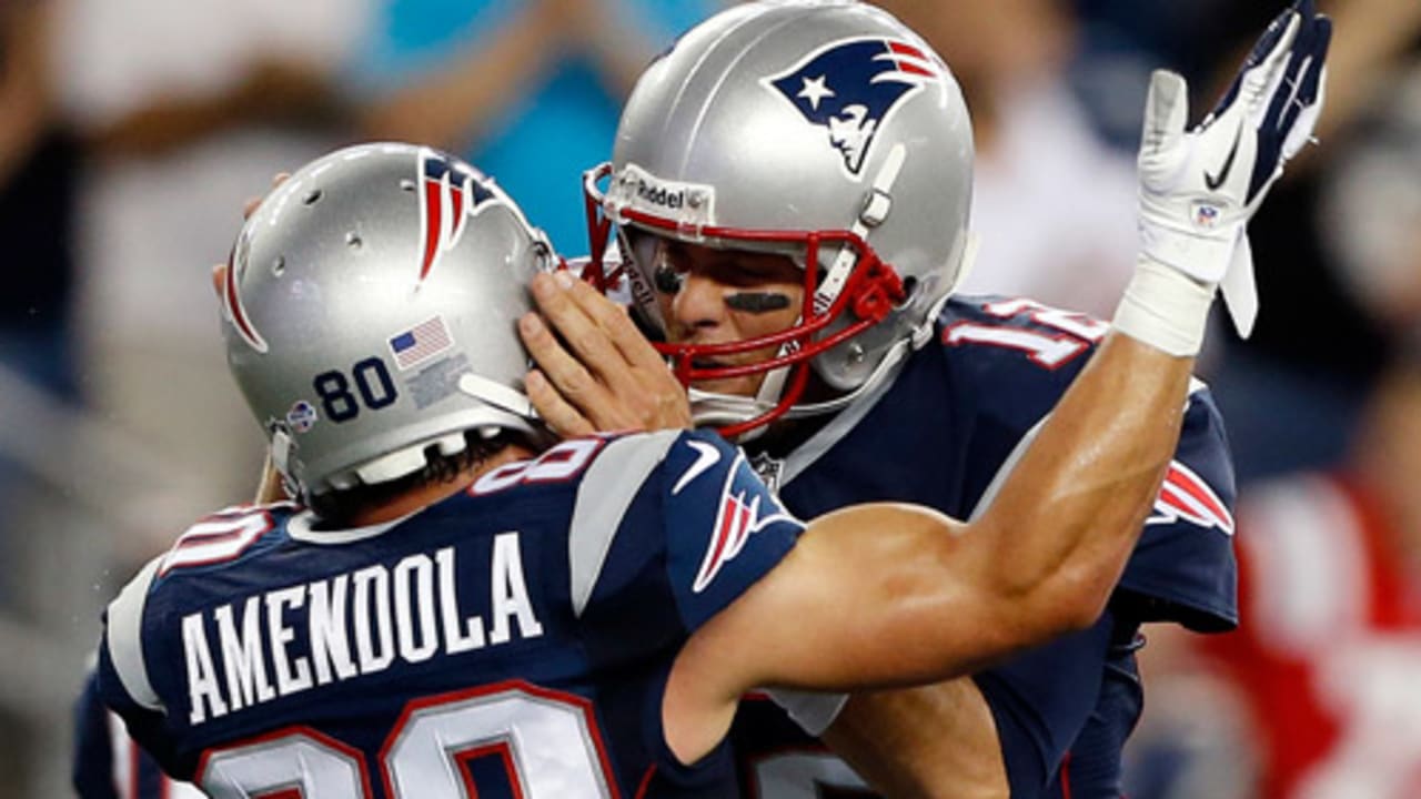 Adversity follows Patriots TEs Rob Gronkowski, Aaron Hernandez