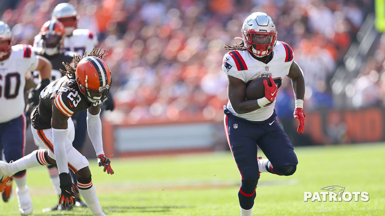 Browns must find a way to stop Patriots Rhamondre Stevenson