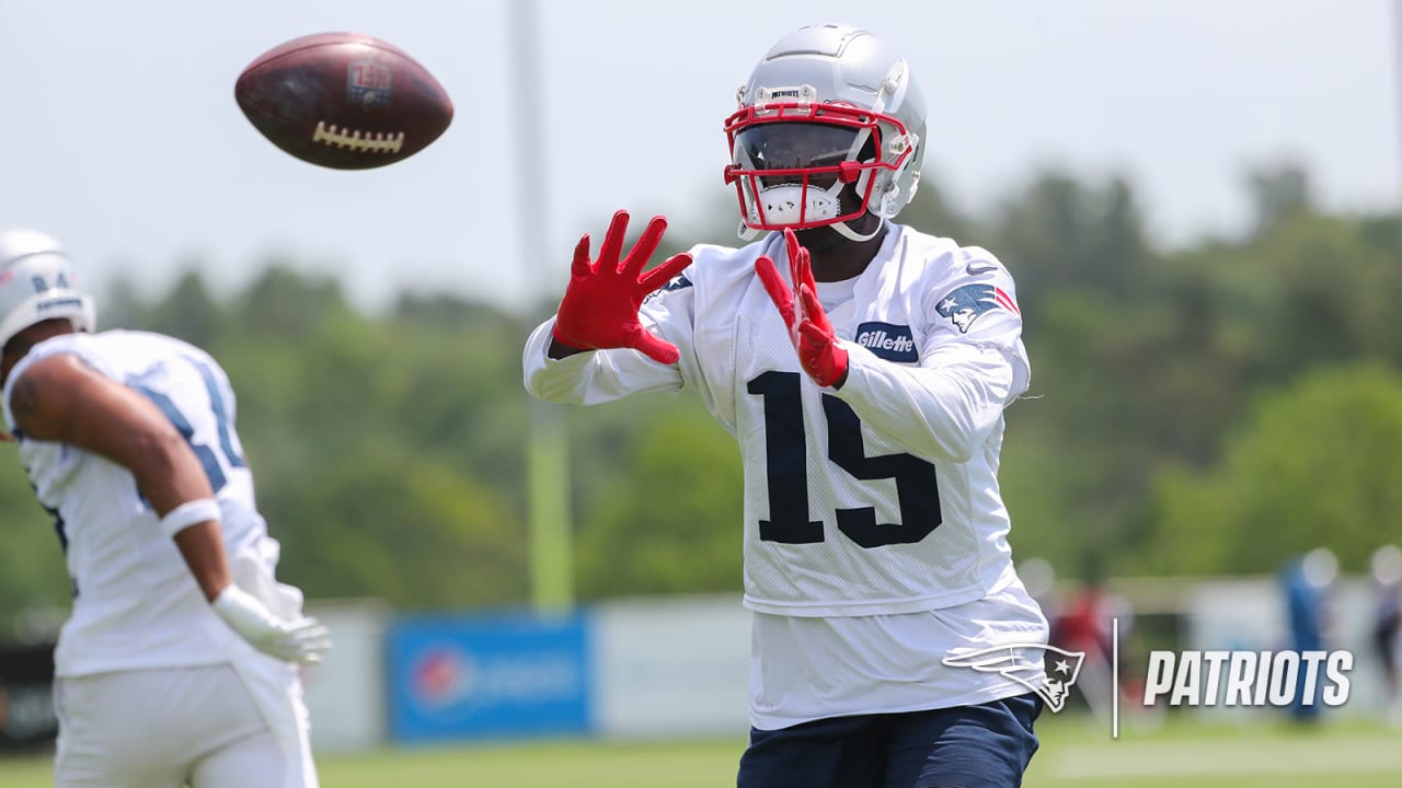 Ty Montgomery, Isaiah Wynn spotted at Patriots practice in Miami