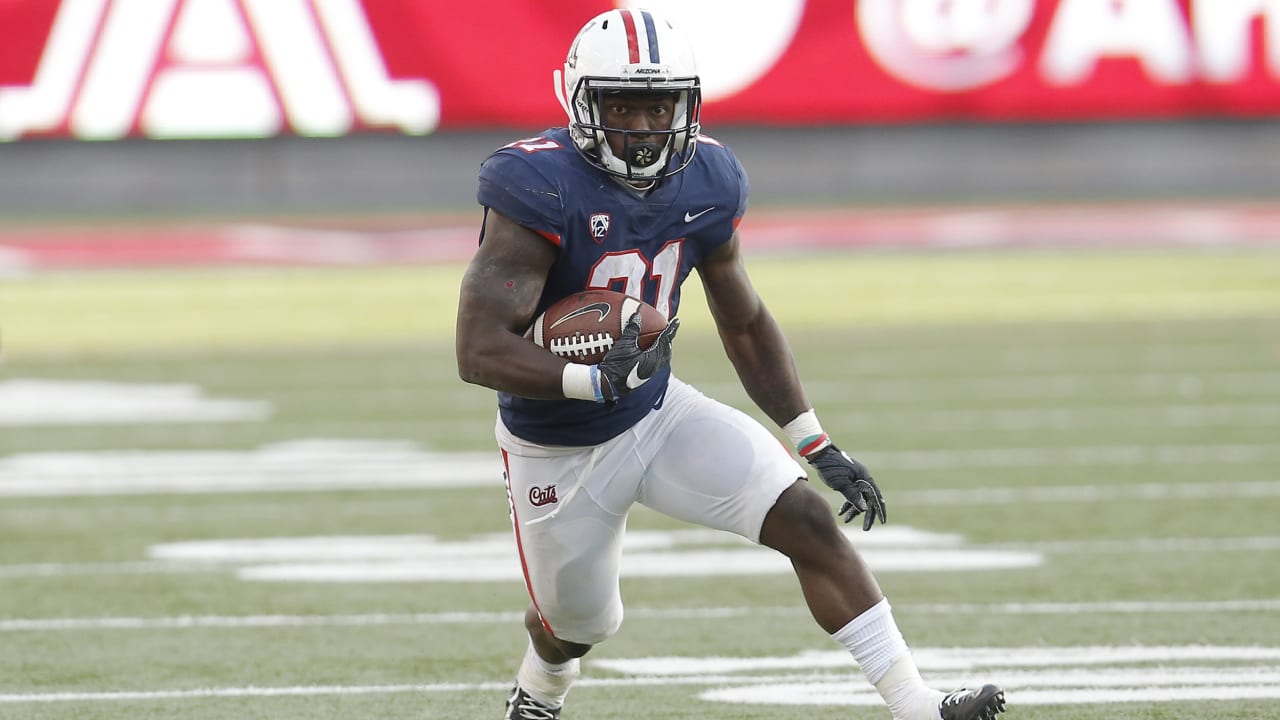 Who is J.J. Taylor? Patriots RB competing in crowded backfield