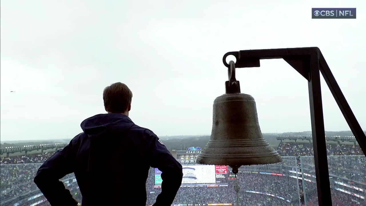 Watch Tom Brady start a new tradition at Gillette Stadium