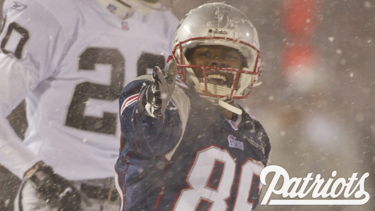 284 Raiders Patriots 2002 Stock Photos, High-Res Pictures, and